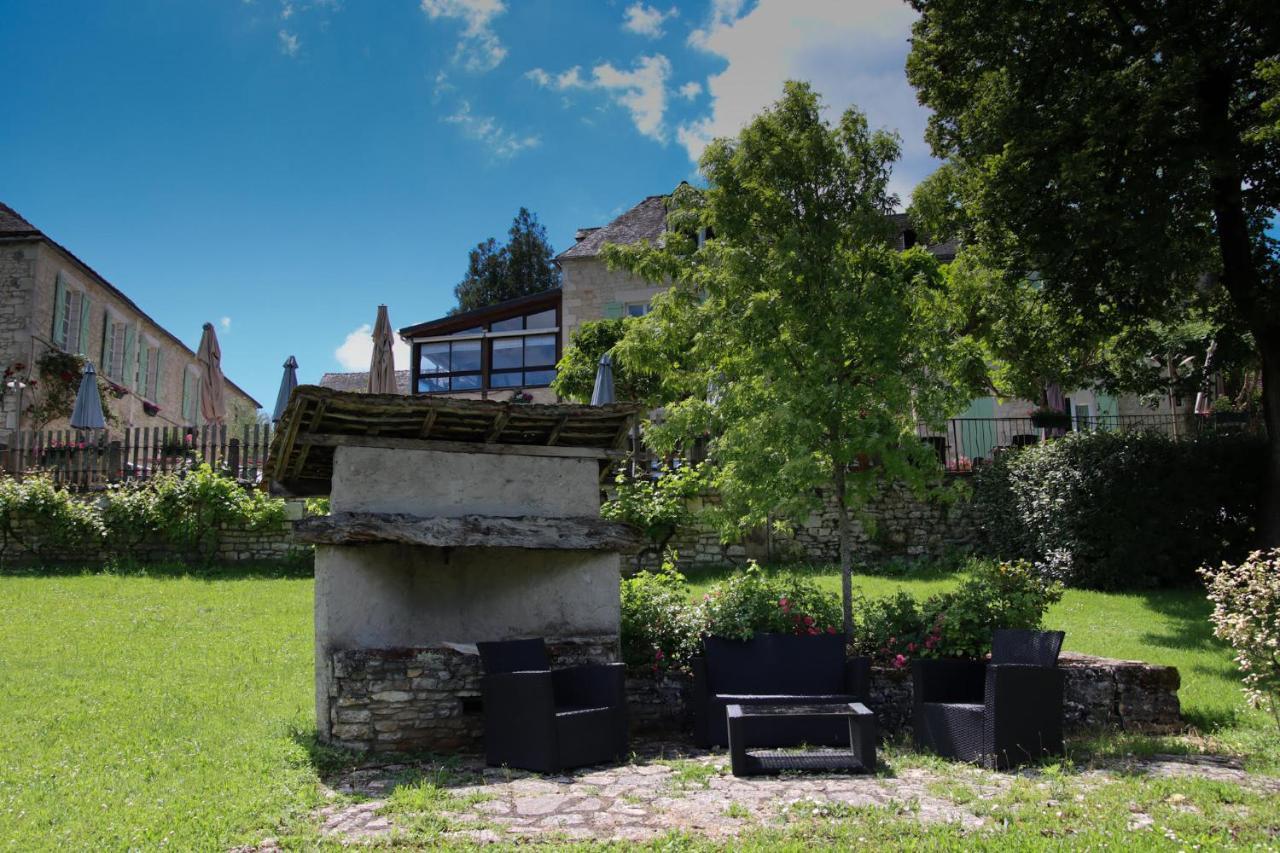 Auberge Des 7 Tours Martel Esterno foto
