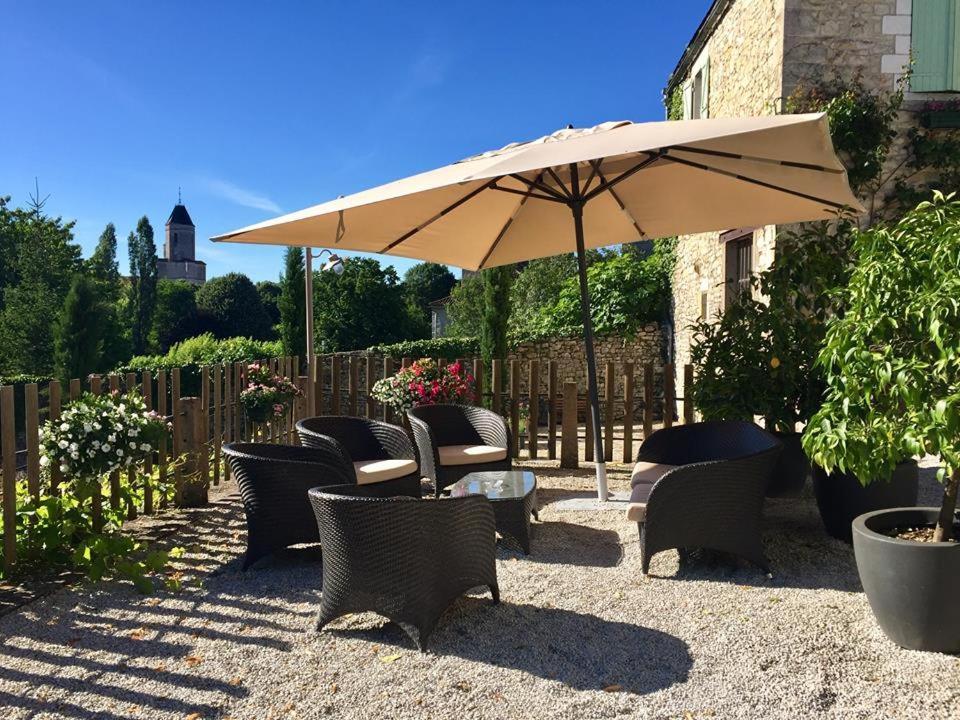 Auberge Des 7 Tours Martel Esterno foto